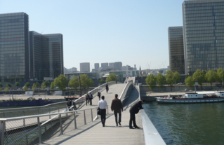 Passerelle Simone de Beauvoir